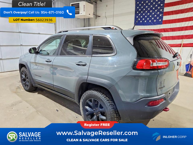 Used 2015 Jeep Cherokee Trailhawk w/ Comfort/Convenience Group AWD/4WD image 3
