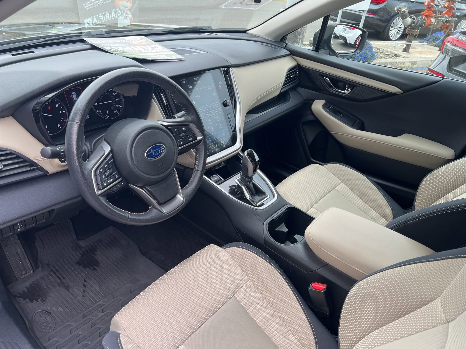 Used 2024 Subaru Outback Premium image 11