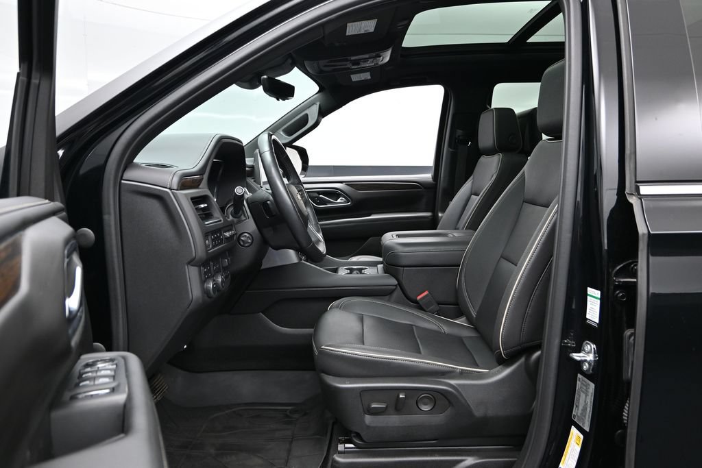 Used 2023 Chevrolet Tahoe Premier w/ Advanced Technology Package AWD/4WD image 20