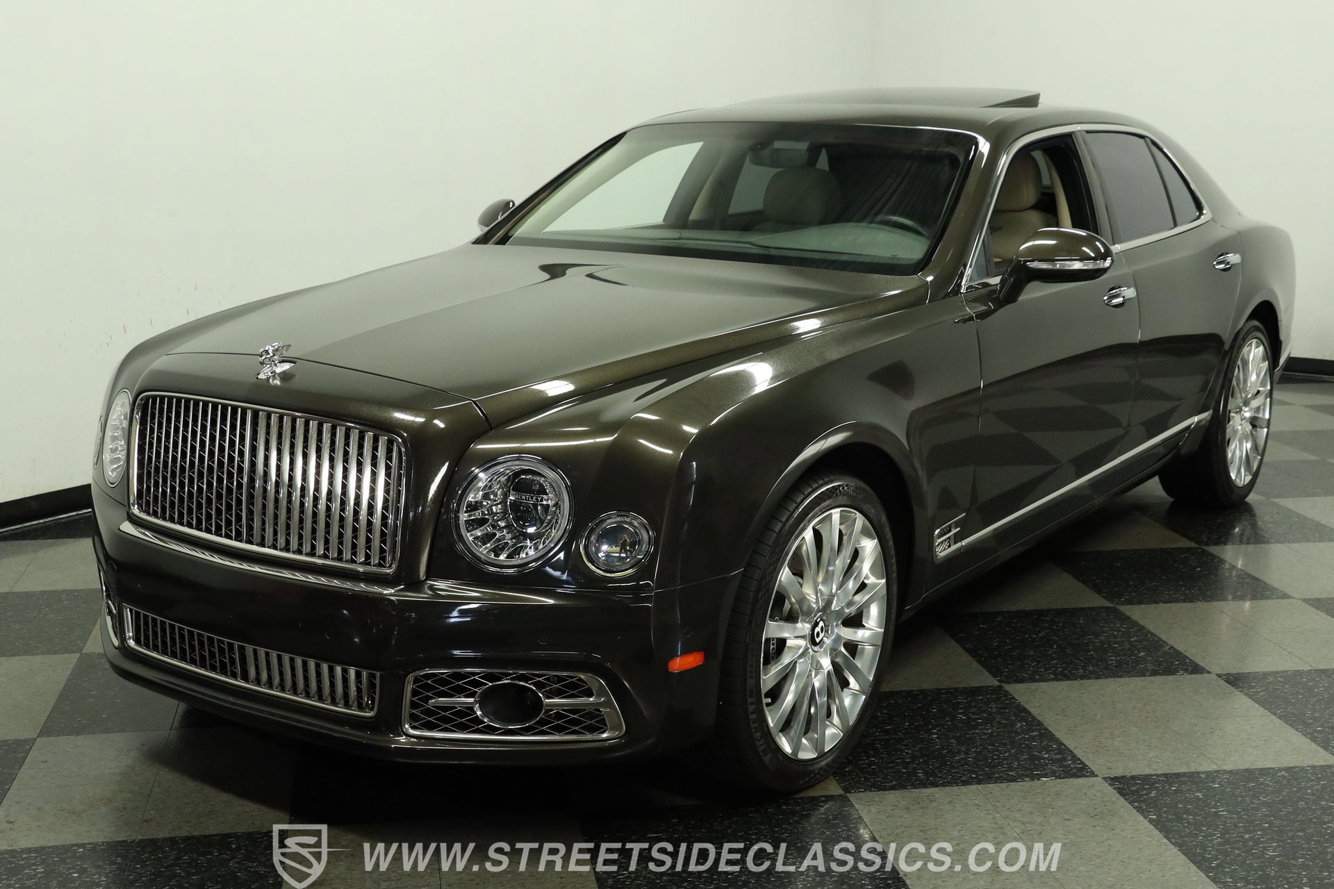 Used 2020 Bentley Mulsanne RWD image 18