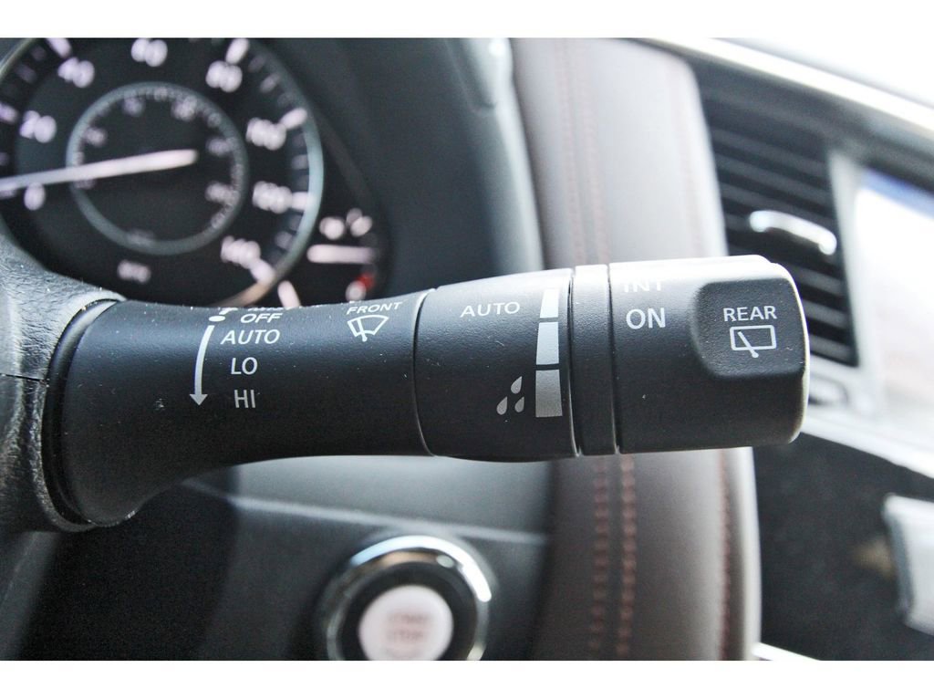 Used 2018 Nissan Armada Platinum w/ Captain Seat Package image 12