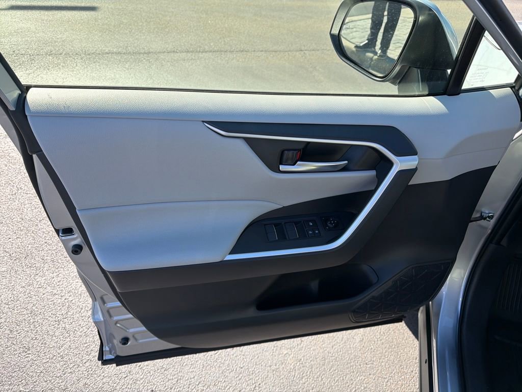 New 2025 Toyota RAV4 XLE image 9