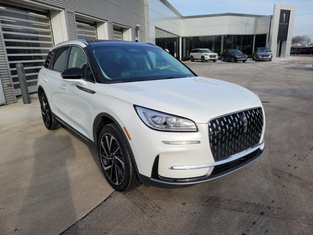 Certified 2024 Lincoln Corsair Reserve w/ Equipment Group 201A image 10