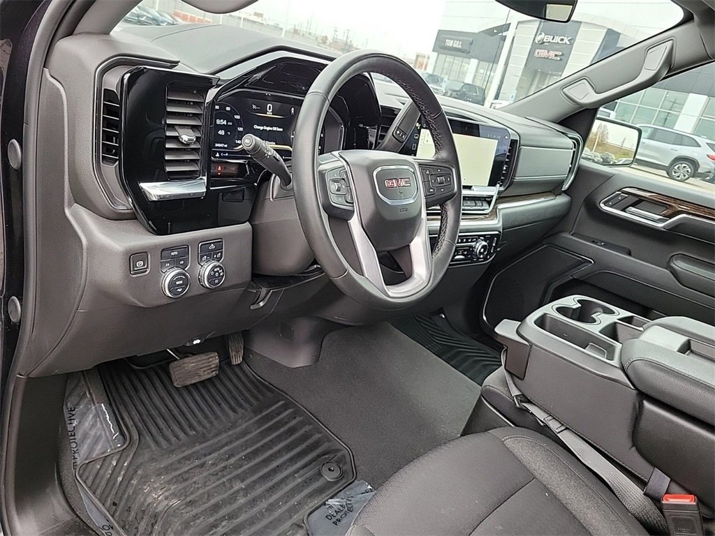 Used 2024 GMC Sierra 1500 Elevation image 17