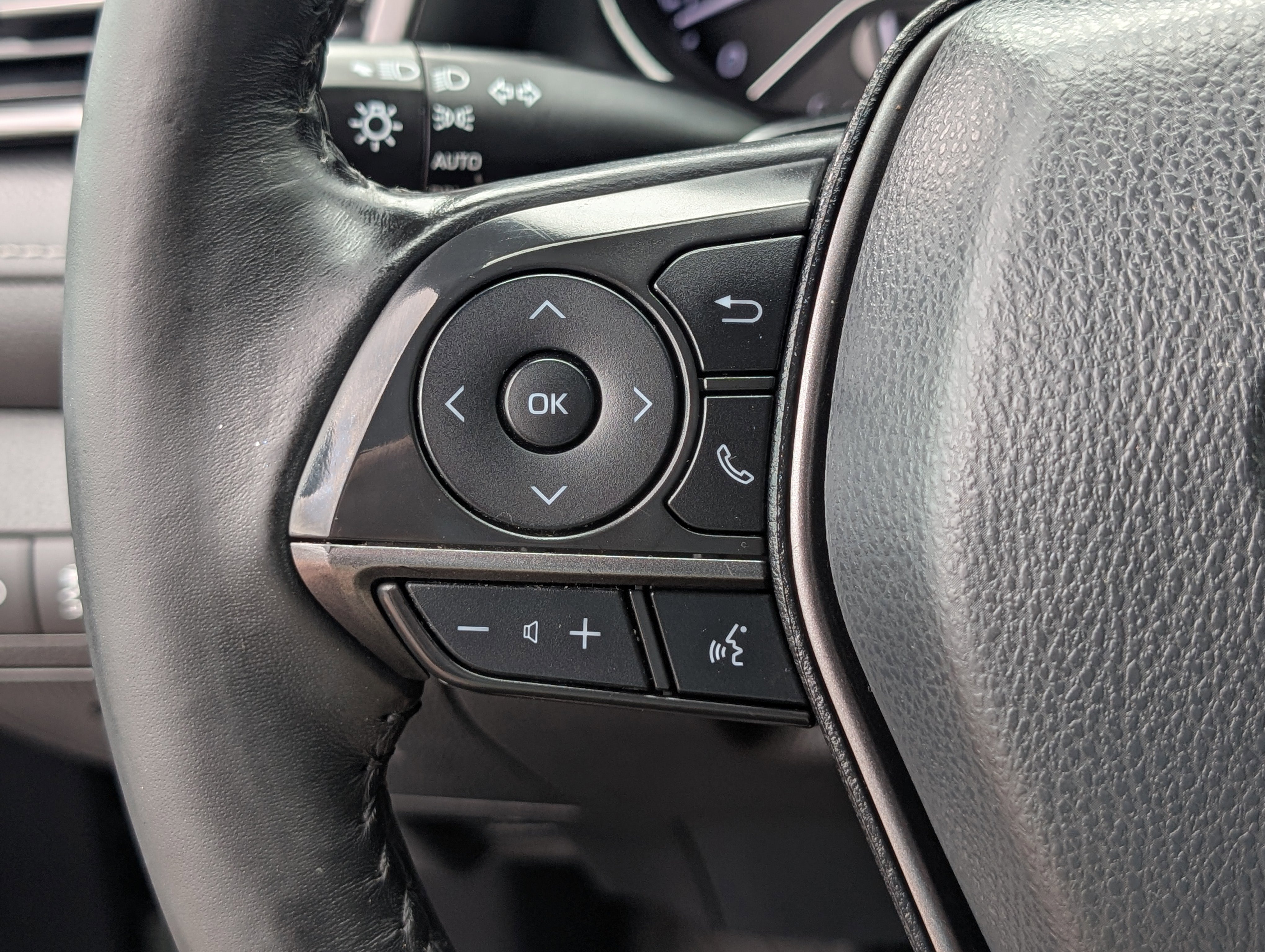 Used 2021 Toyota Camry SE image 23