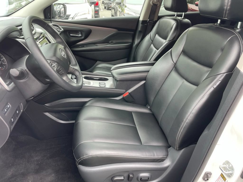Certified 2023 Nissan Murano SV w/ SV Midnight Edition Package AWD/4WD image 5