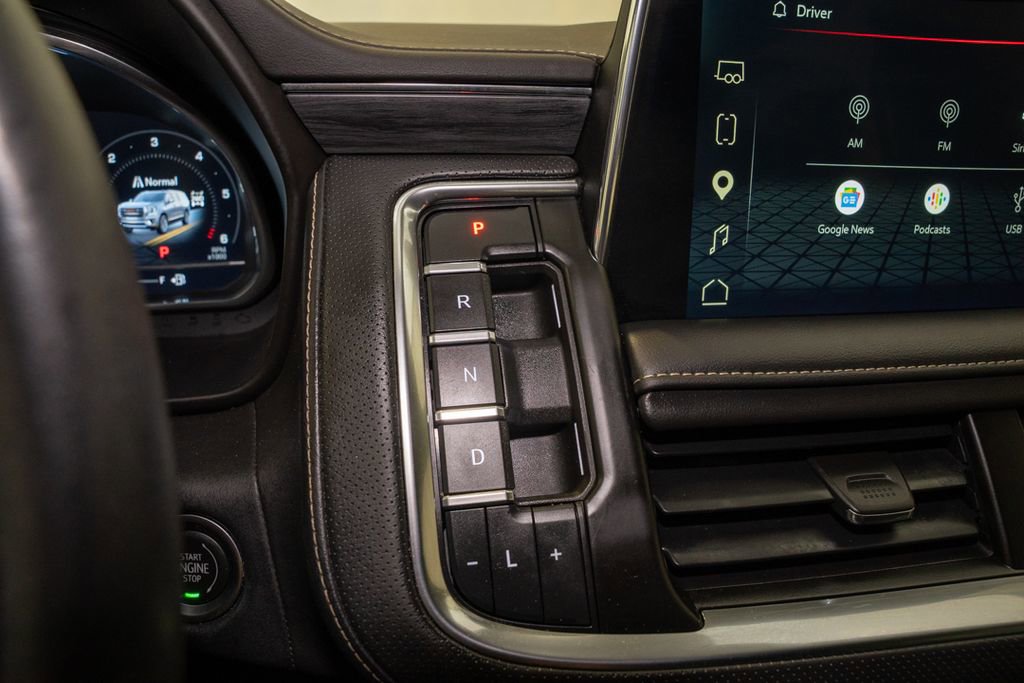 Used 2022 GMC Yukon SLT w/ SLT Luxury Package AWD/4WD image 18