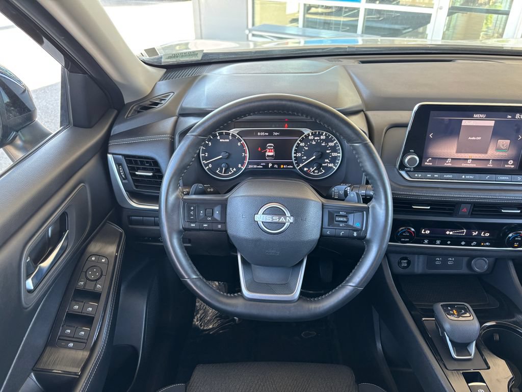 Used 2025 Nissan Rogue SV AWD/4WD image 10