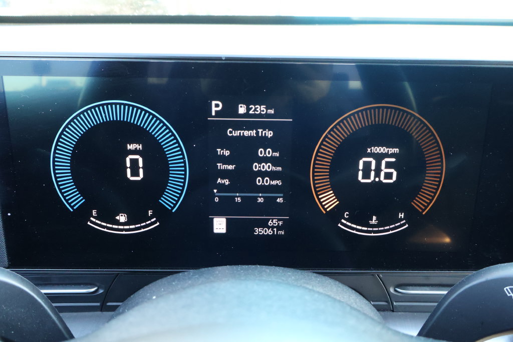 Used 2025 Hyundai Kona SEL AWD/4WD image 15