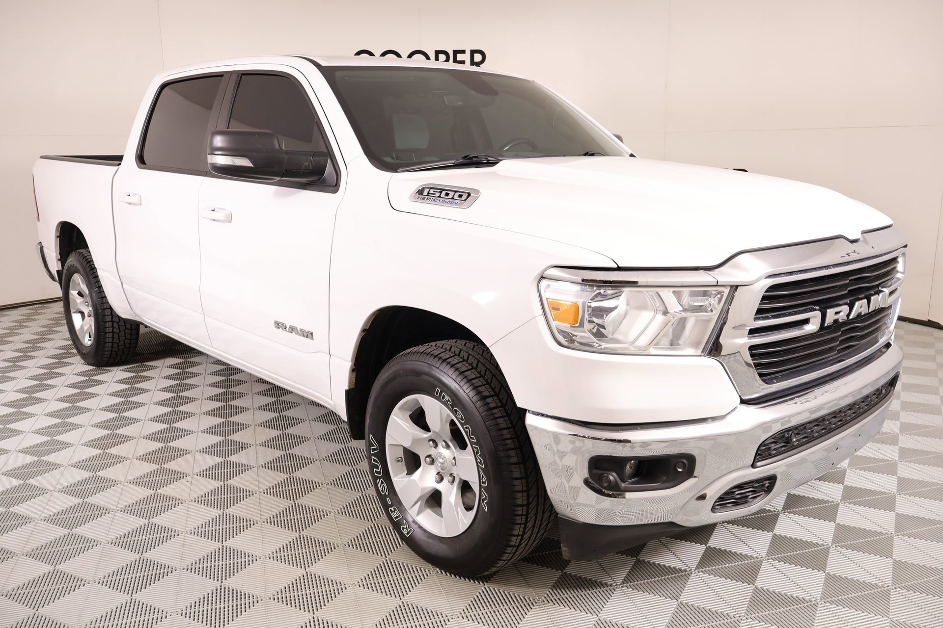 Used 2021 RAM 1500 Big Horn AWD/4WD image 1