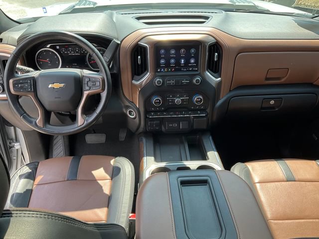 Used 2021 Chevrolet Silverado 3500 High Country w/ Z71 Off-Road Package AWD/4WD image 4