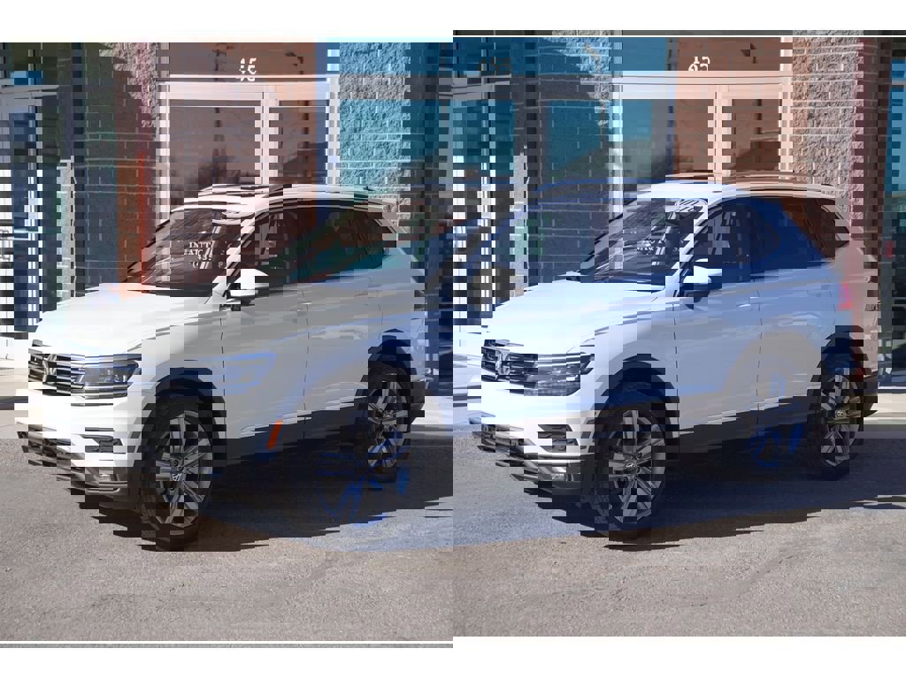 Used 2019 Volkswagen Tiguan SEL Premium w/ 3rd Row Seat Package image 2