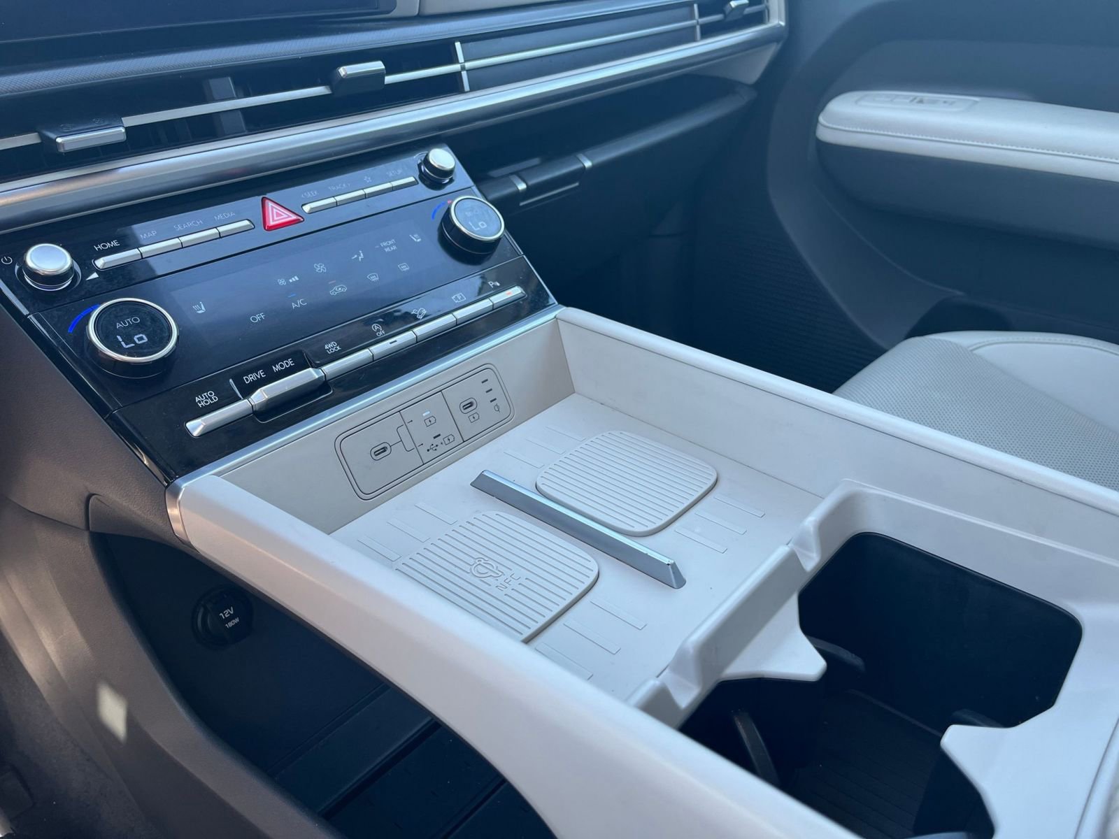 Used 2024 Hyundai Santa Fe SEL image 43