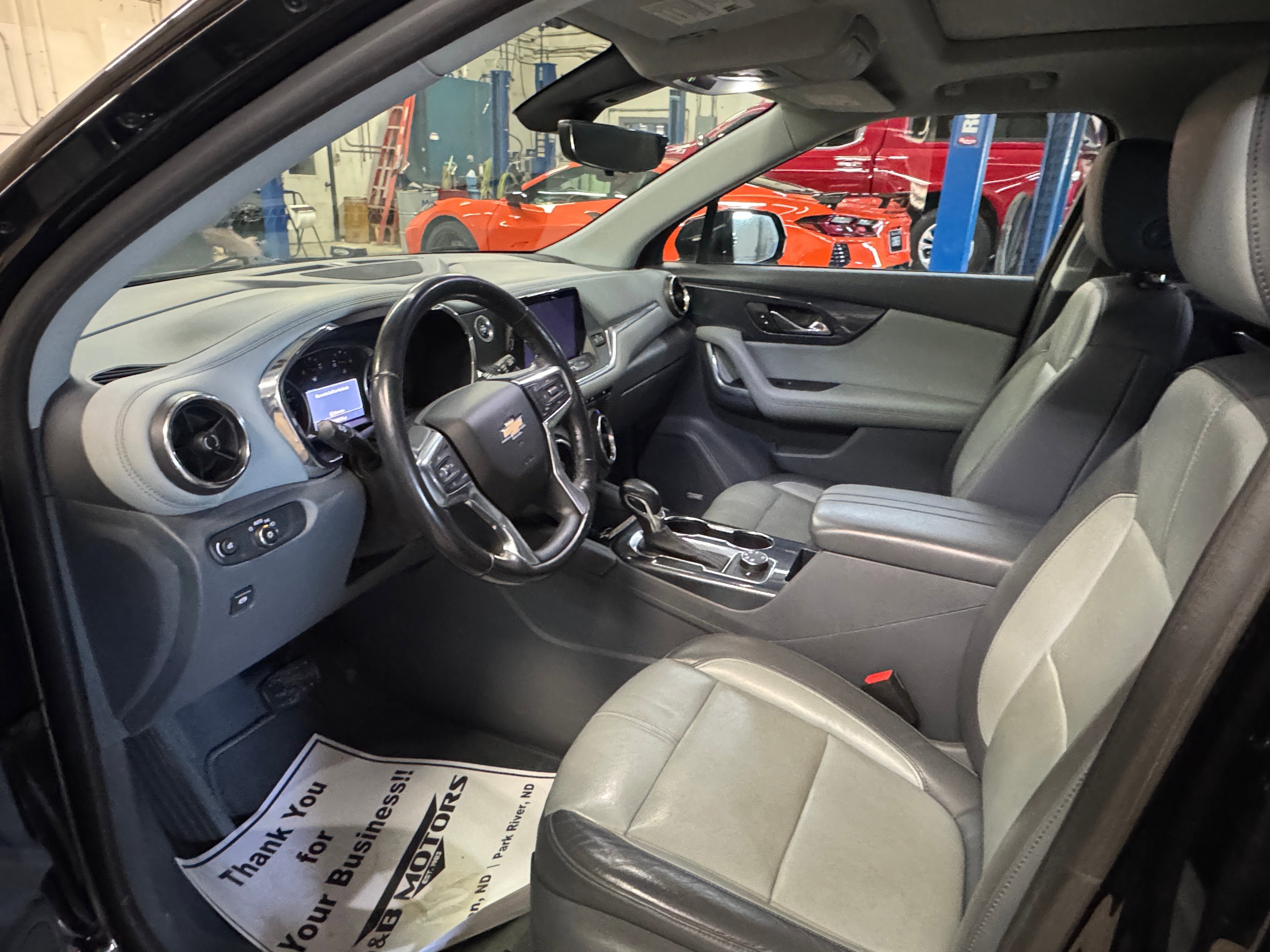 Used 2019 Chevrolet Blazer LT w/ Sun and Wheels Package AWD/4WD image 11