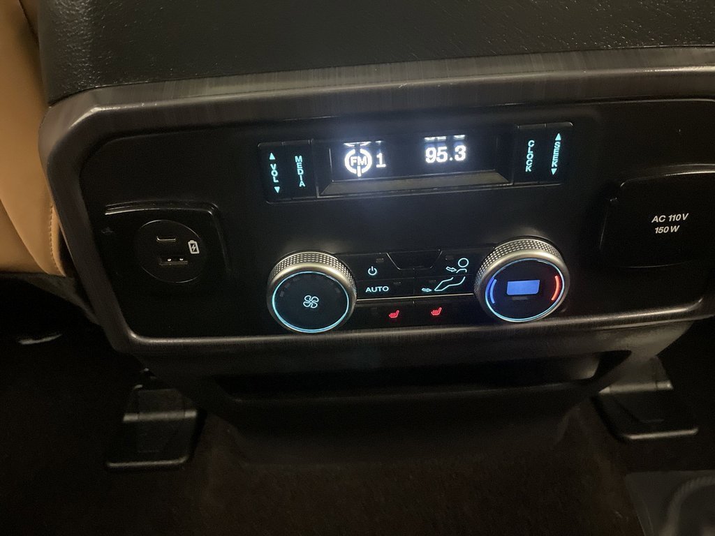 Used 2023 Ford Expedition Platinum image 16