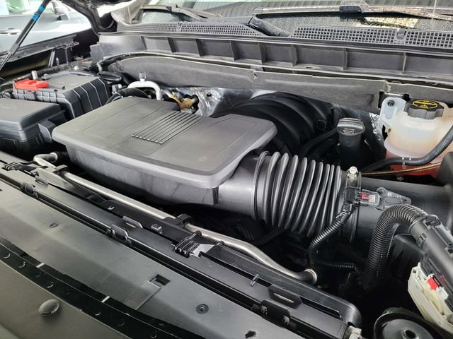 Used 2024 Chevrolet Suburban LT image 28