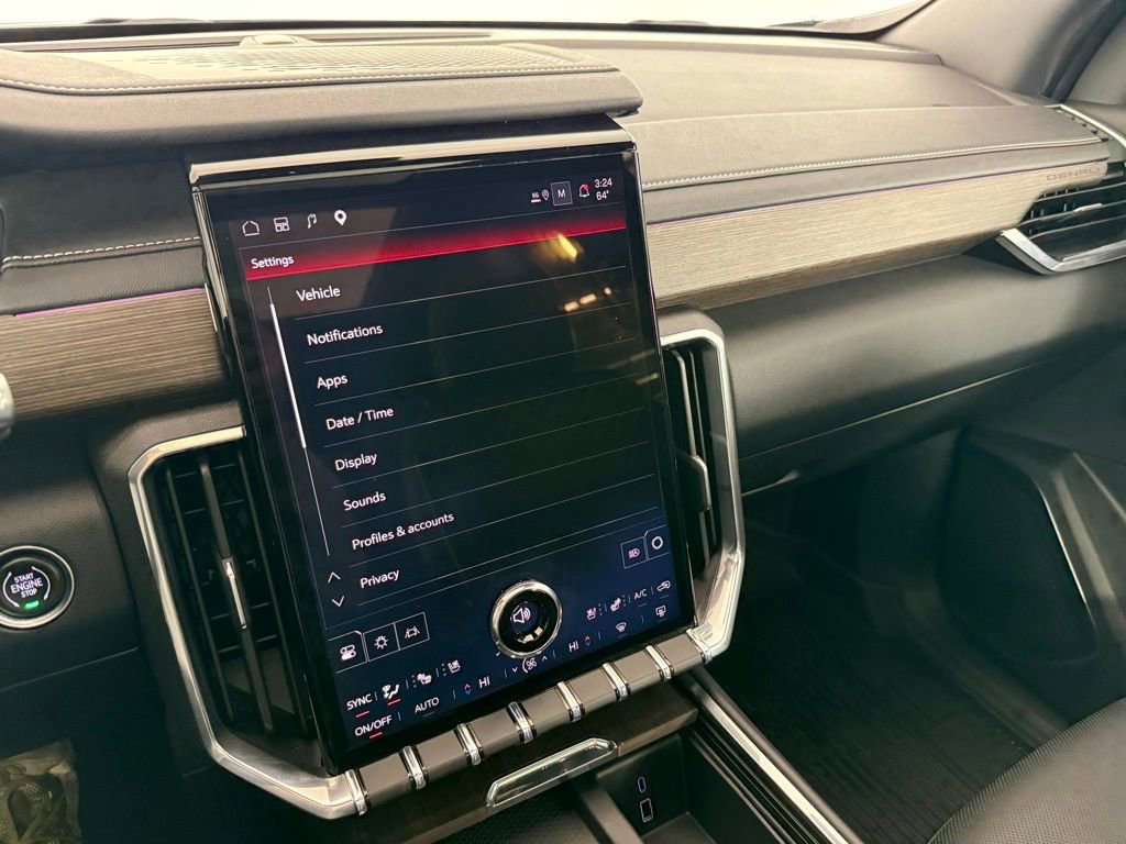 Used 2025 GMC Acadia Denali w/ Super Cruise Package image 28