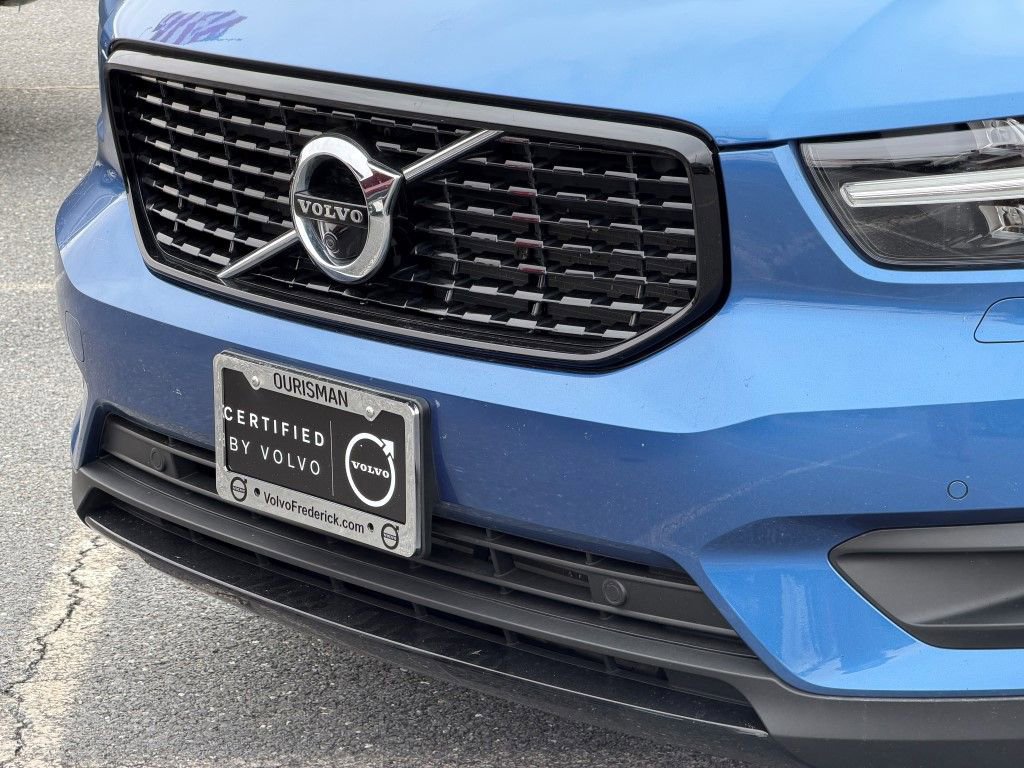 Used 2020 Volvo XC40 T5 R-Design w/ Protection Package Premier image 6