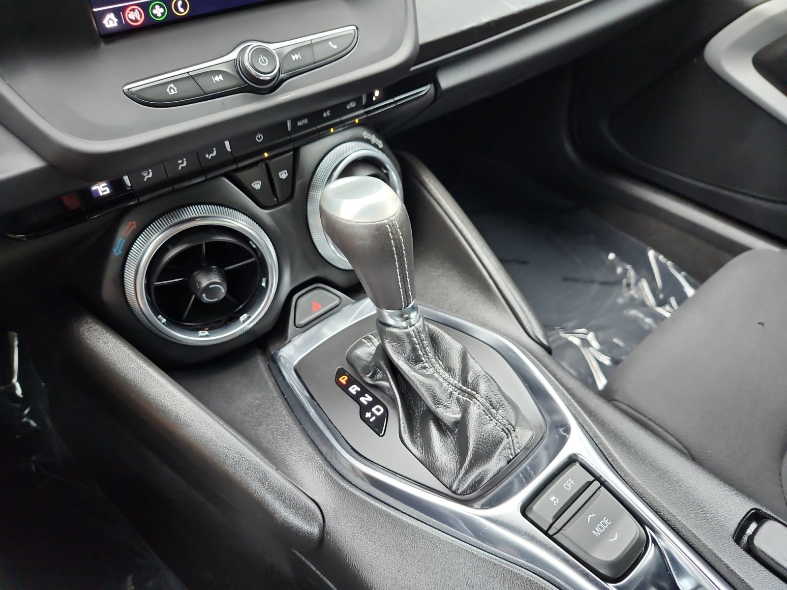 Used 2020 Chevrolet Camaro LT RWD image 19