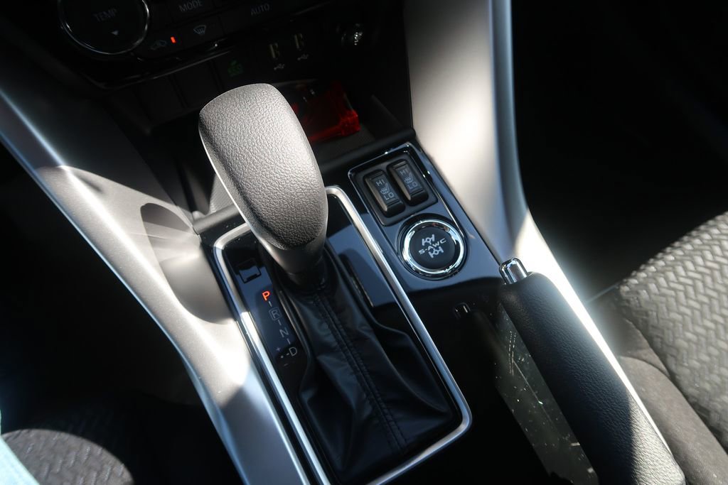 New 2026 Mitsubishi Eclipse Cross LE image 34