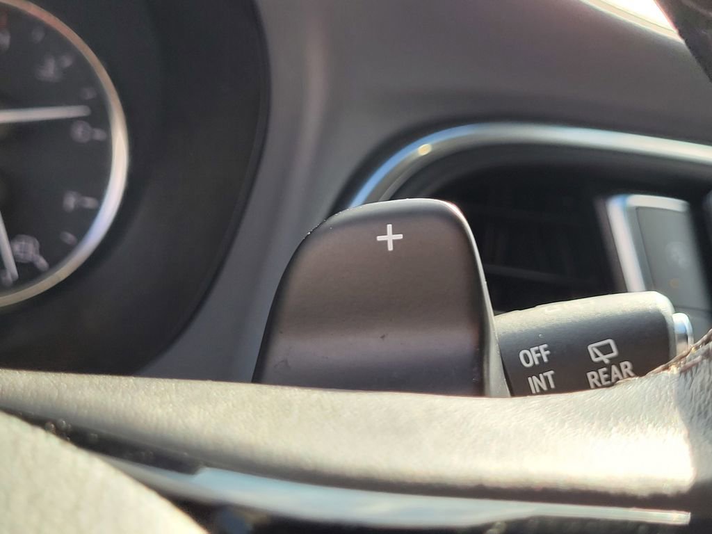 Used 2024 Buick Enclave Premium AWD/4WD image 26