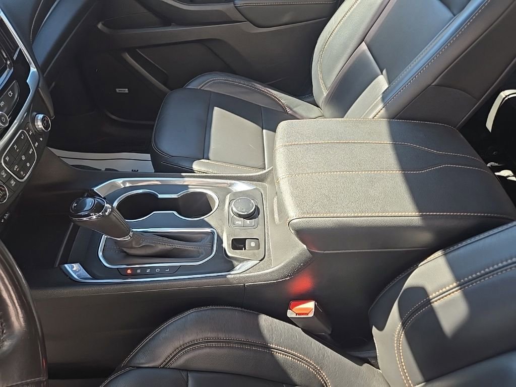 Used 2020 Chevrolet Traverse RS image 29