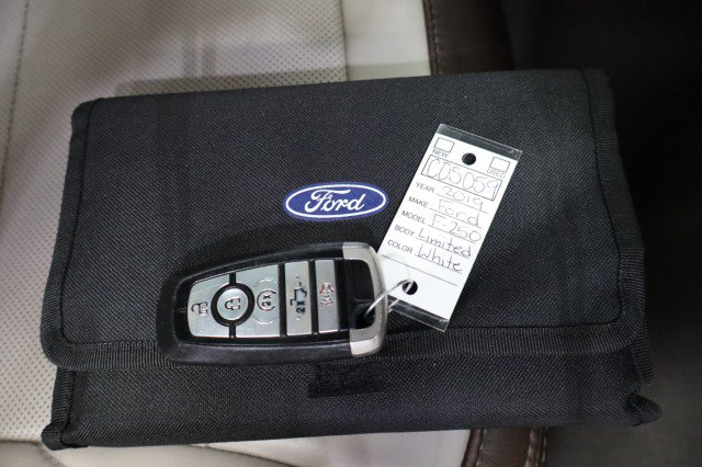 Used 2019 Ford F250 Limited w/ FX4 Off-Road Package AWD/4WD image 63