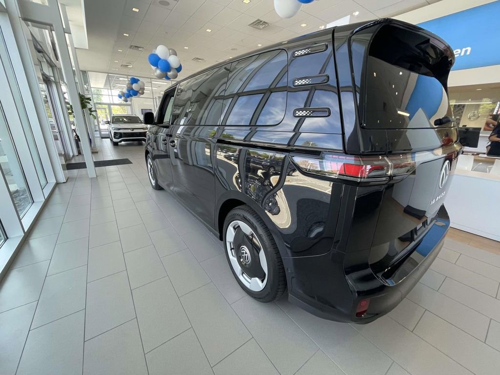 New 2025 Volkswagen ID. Buzz Pro S RWD image 4