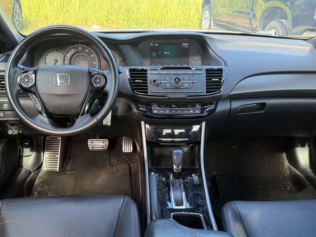 Used 2017 Honda Accord Sport Special Edition image 11