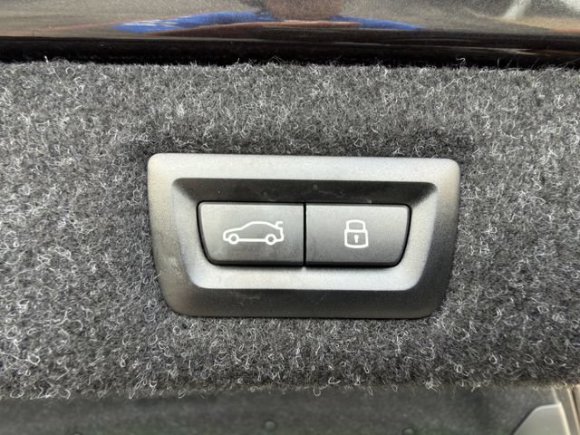 Used 2023 BMW 530i w/ Convenience Package RWD image 30