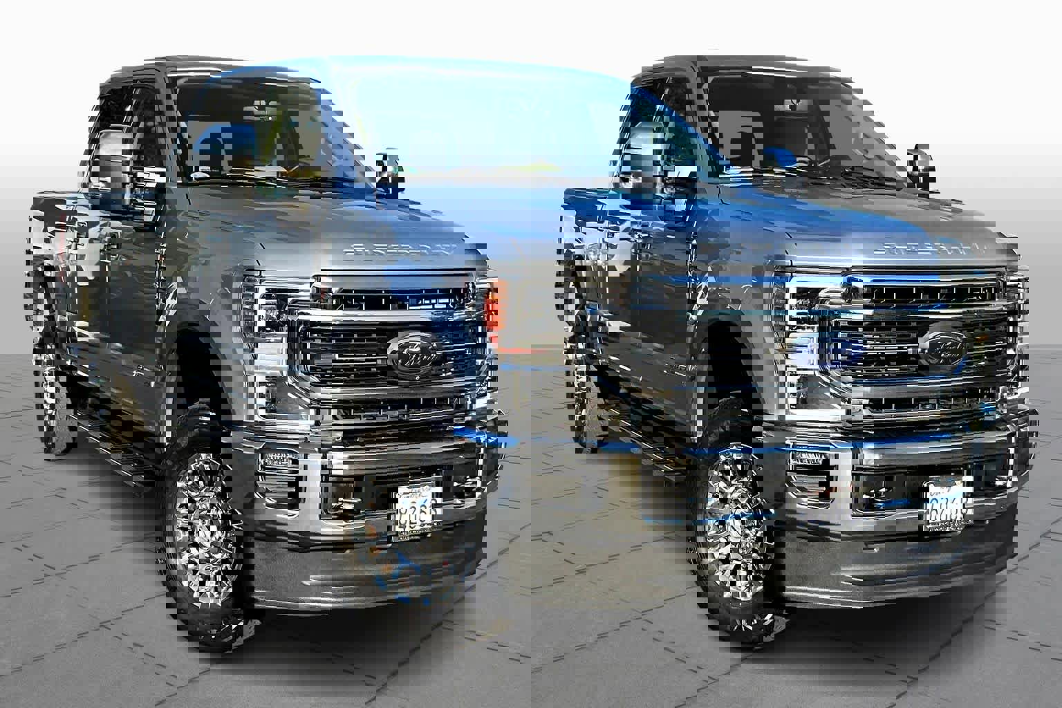 Used 2021 Ford F250 Lariat w/ Lariat Ultimate Package image 2