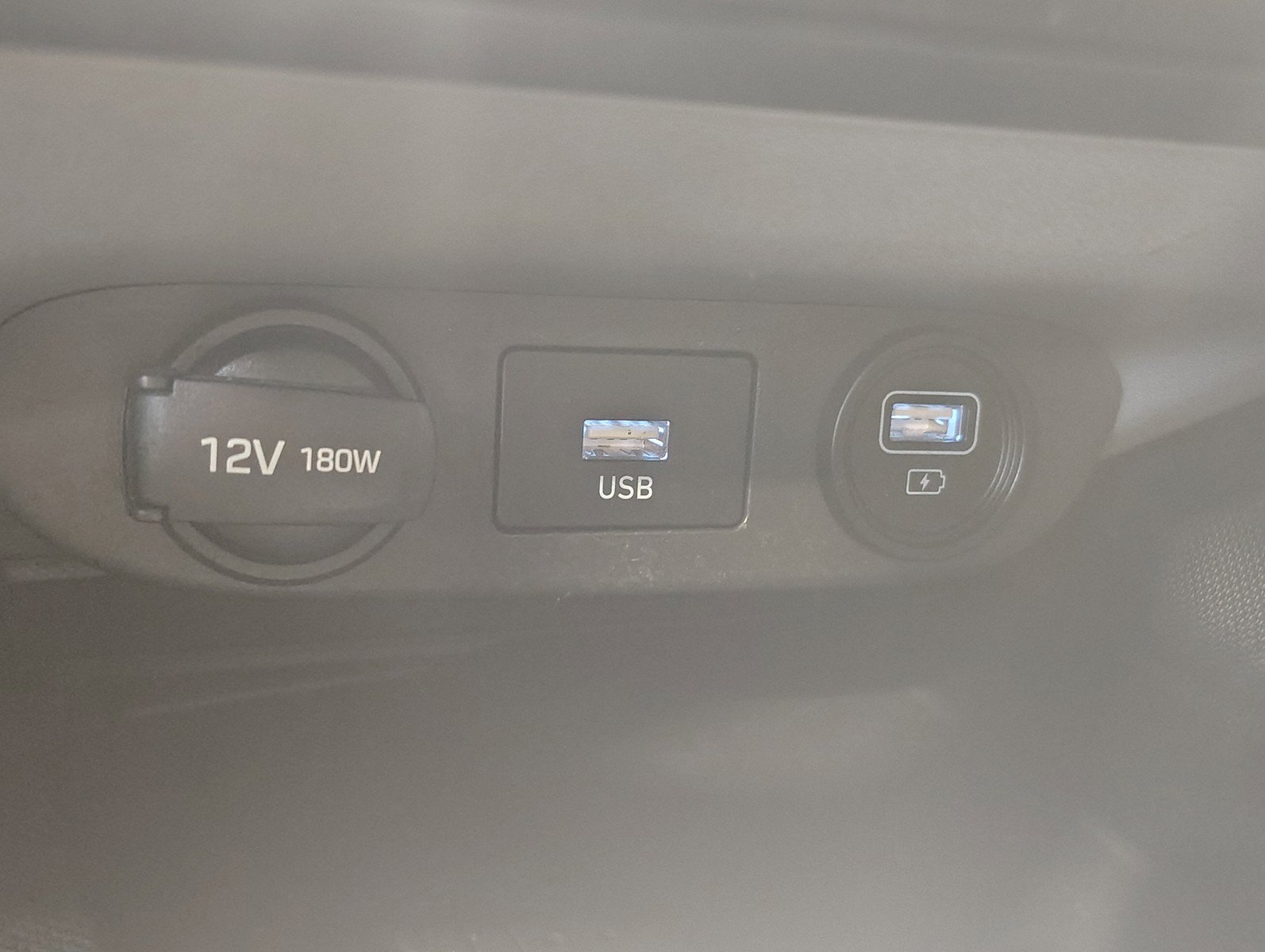Used 2023 Hyundai Elantra SEL w/ Convenience Package FWD image 13