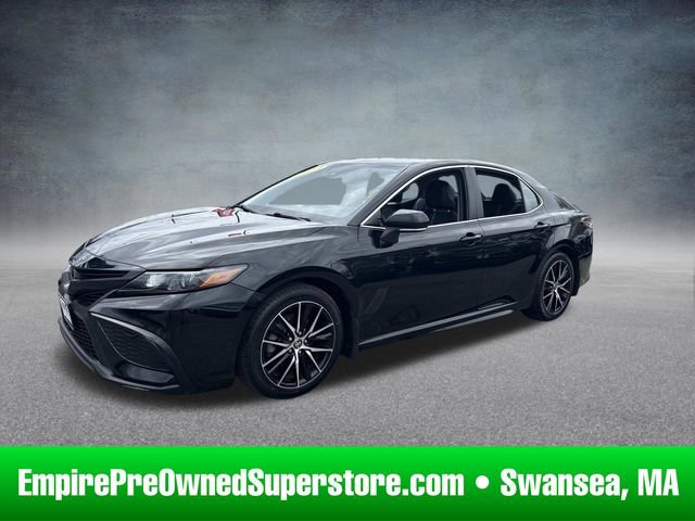 Used 2023 Toyota Camry SE image 1