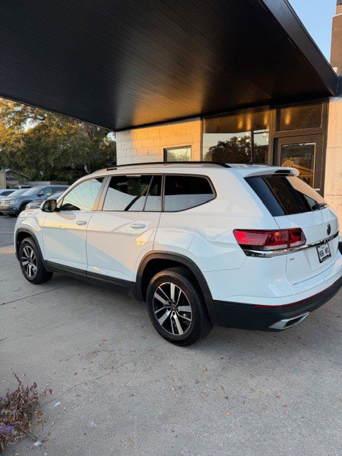 Used 2022 Volkswagen Atlas SE AWD/4WD image 2