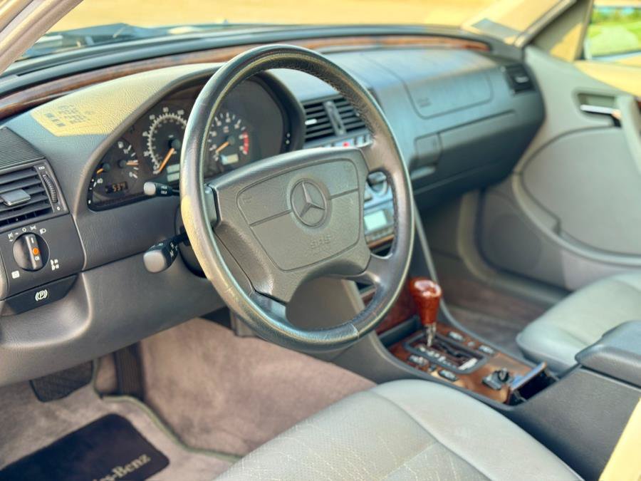 Used 1999 Mercedes-Benz C 230 image 40