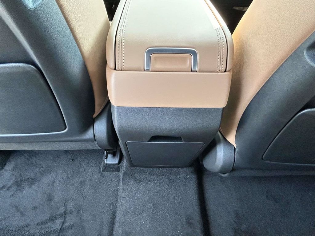 New 2027 Hyundai Santa Fe Limited FWD image 12