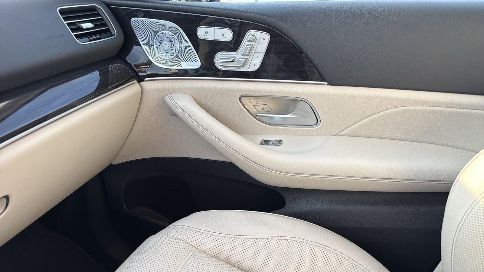 Used 2020 Mercedes-Benz GLE 450 4MATIC image 24