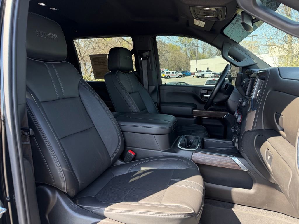 Used 2023 Chevrolet Silverado 3500 High Country image 28