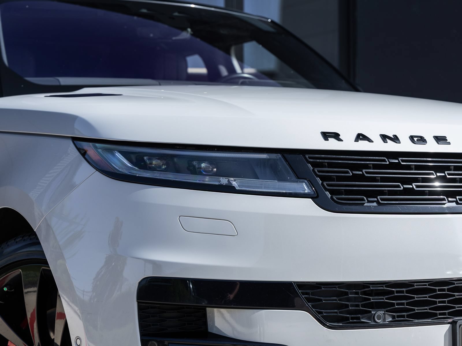 Used 2023 Land Rover Range Rover Sport SE Dynamic AWD/4WD image 16