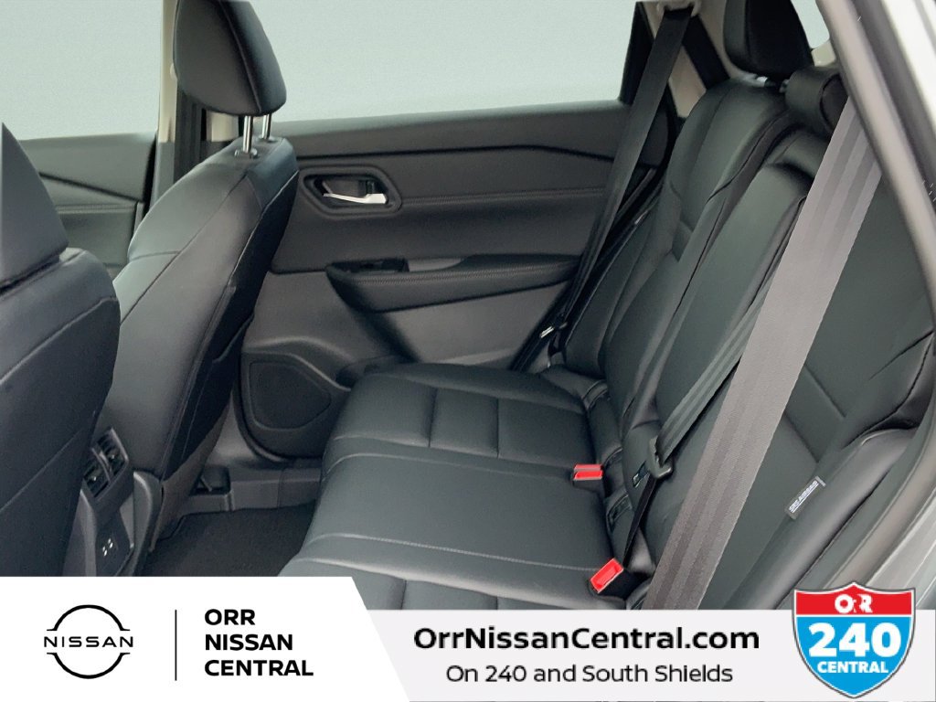 New 2027 Nissan Rogue Dark Armor FWD image 13