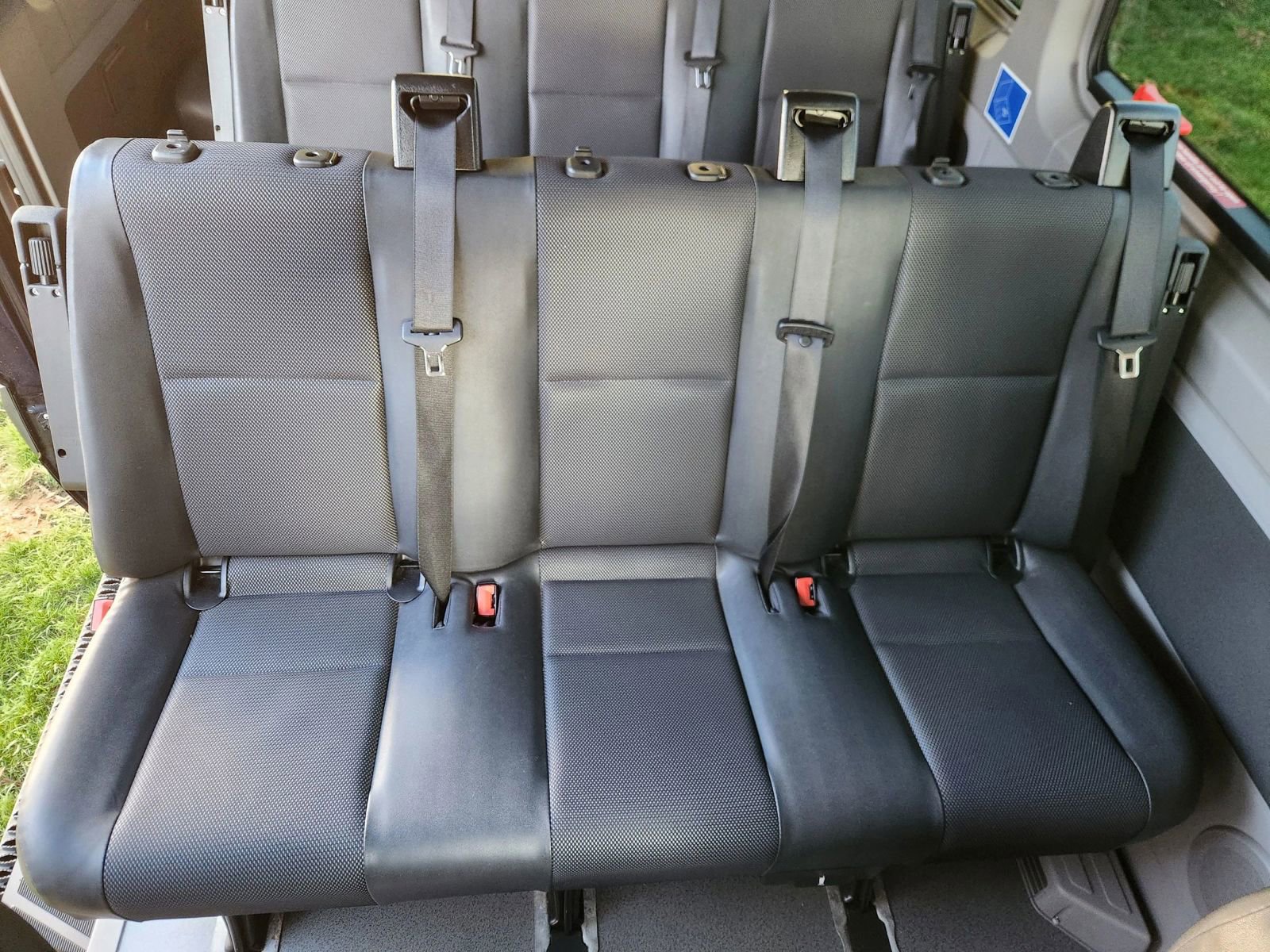 Used 2016 Mercedes-Benz Sprinter 2500 image 12