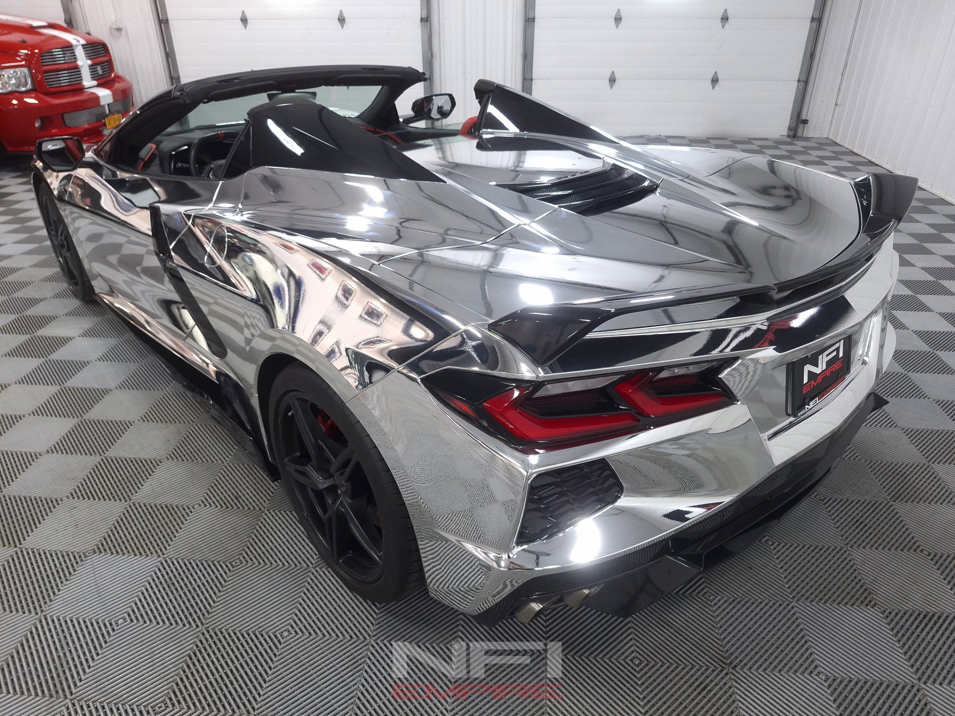 Used 2024 Chevrolet Corvette Stingray Premium Conv w/ Z51 Performance Package RWD image 17