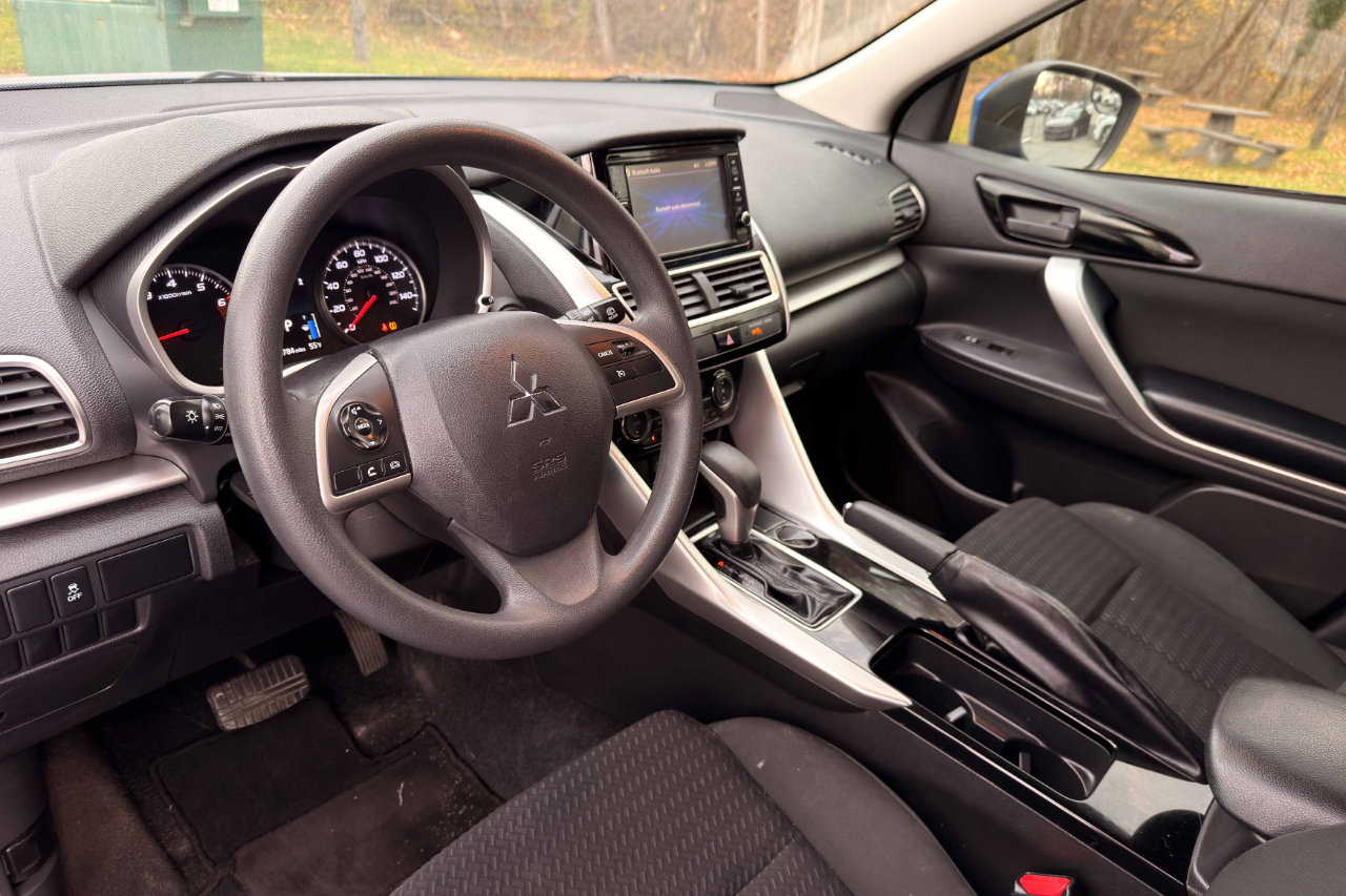 Used 2018 Mitsubishi Eclipse Cross ES image 16