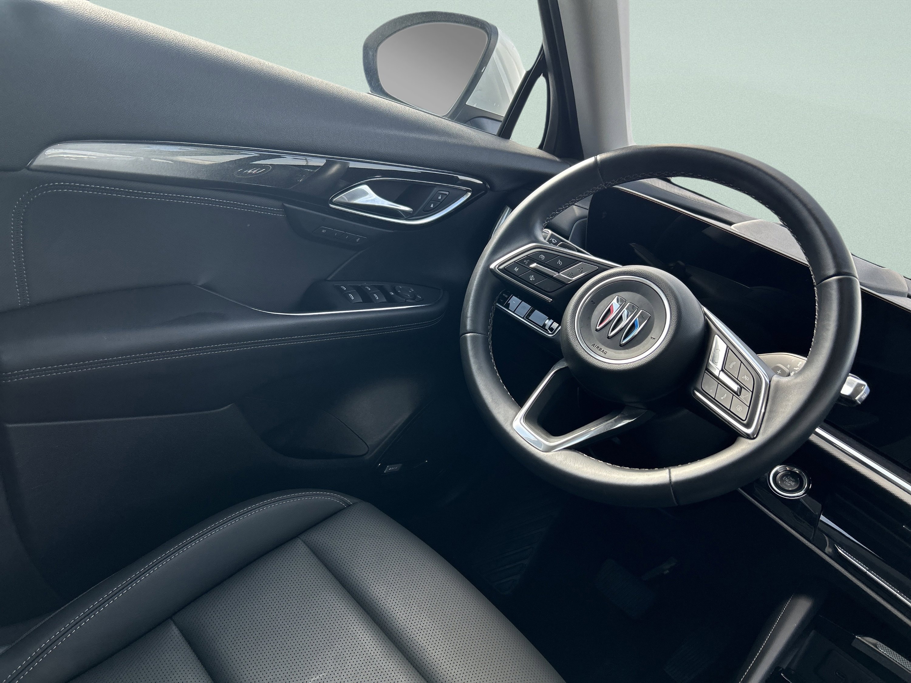 Used 2024 Buick Envision Preferred image 21