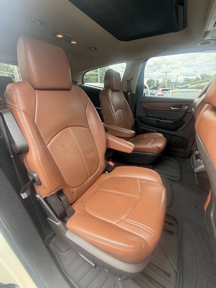 Used 2015 Chevrolet Traverse LT AWD/4WD image 13