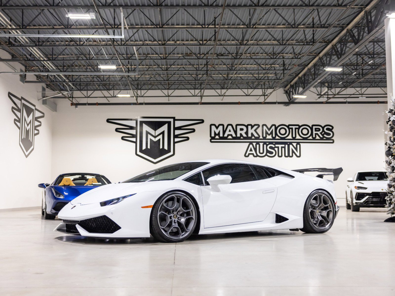 Used 2016 Lamborghini Huracan LP 610-4
