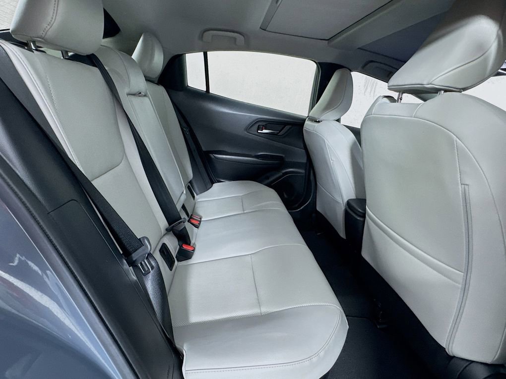 Used 2024 Toyota Prius Limited image 28