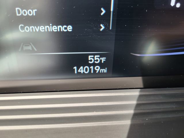 Certified 2024 Hyundai Venue SEL image 23