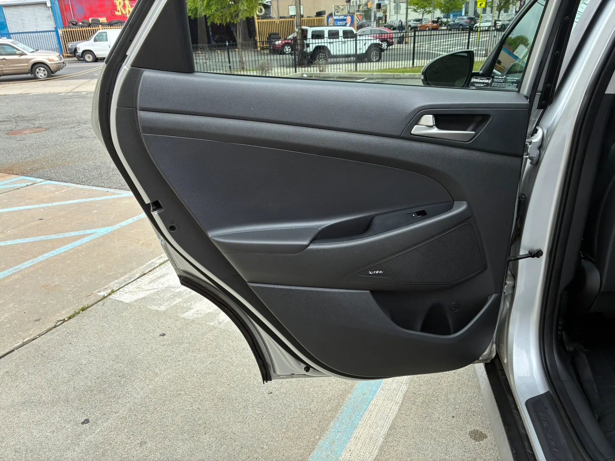 Used 2018 Hyundai Tucson SEL Plus AWD/4WD image 11