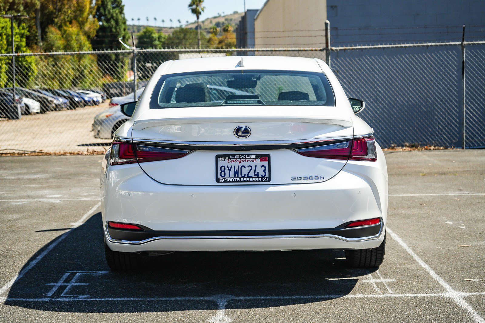 Used 2022 Lexus ES 300h w/ Premium Package FWD image 5